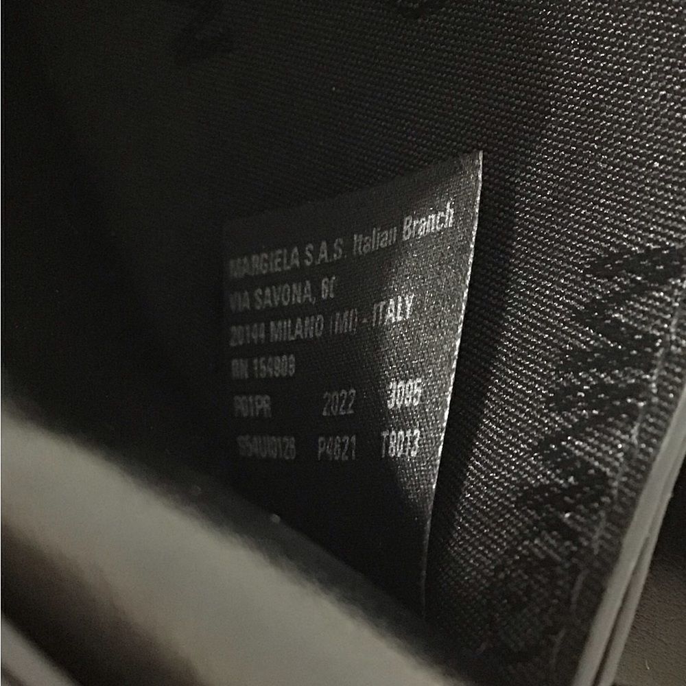 MM6 Maison Margiela Logo Black Folding Small Wallet On A Chain - Picture 13 of 16